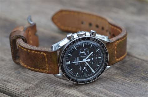 omega speedmaster brown leather